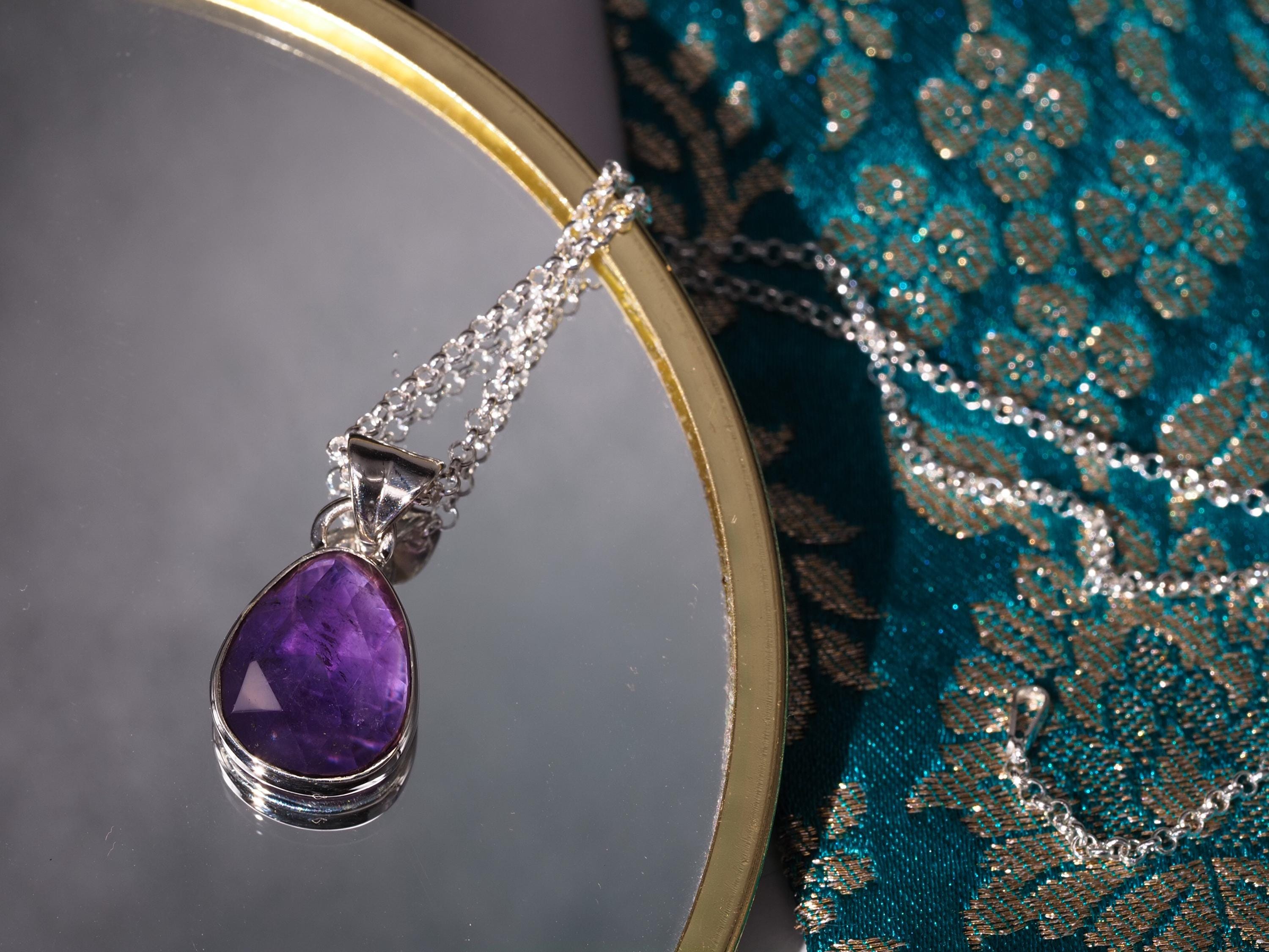 Anhänger Amethyst – zierlicher Edelsteinanhänger Silber
