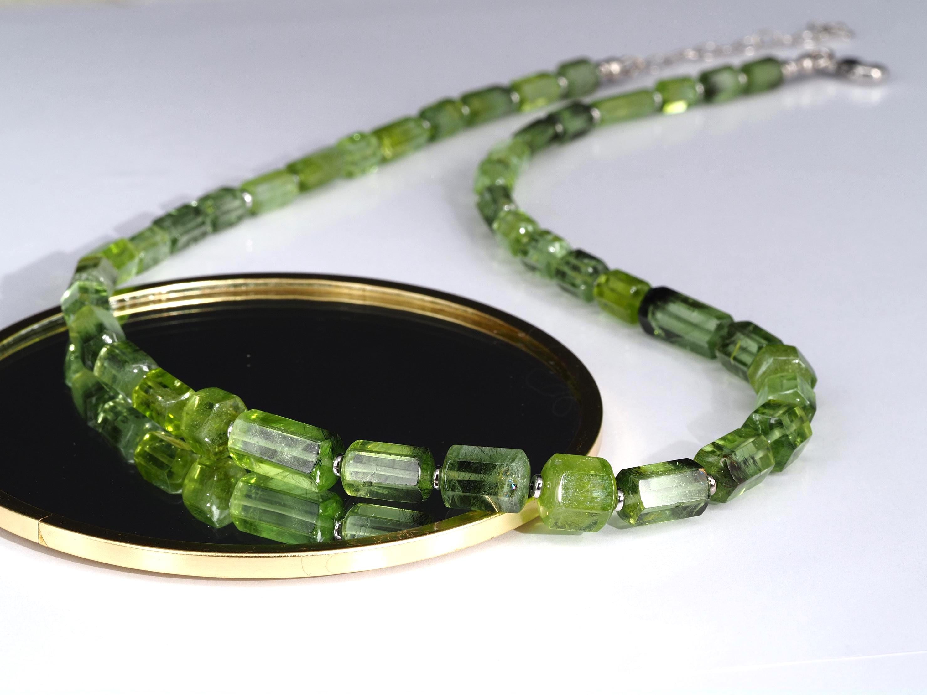 Einzigartige lange Peridot Kette in feinster Qualität