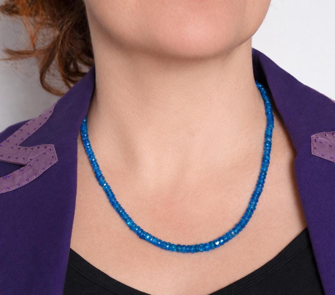 Neon Apatit Kette in Top Qualität mit 925 Silber Verschluss