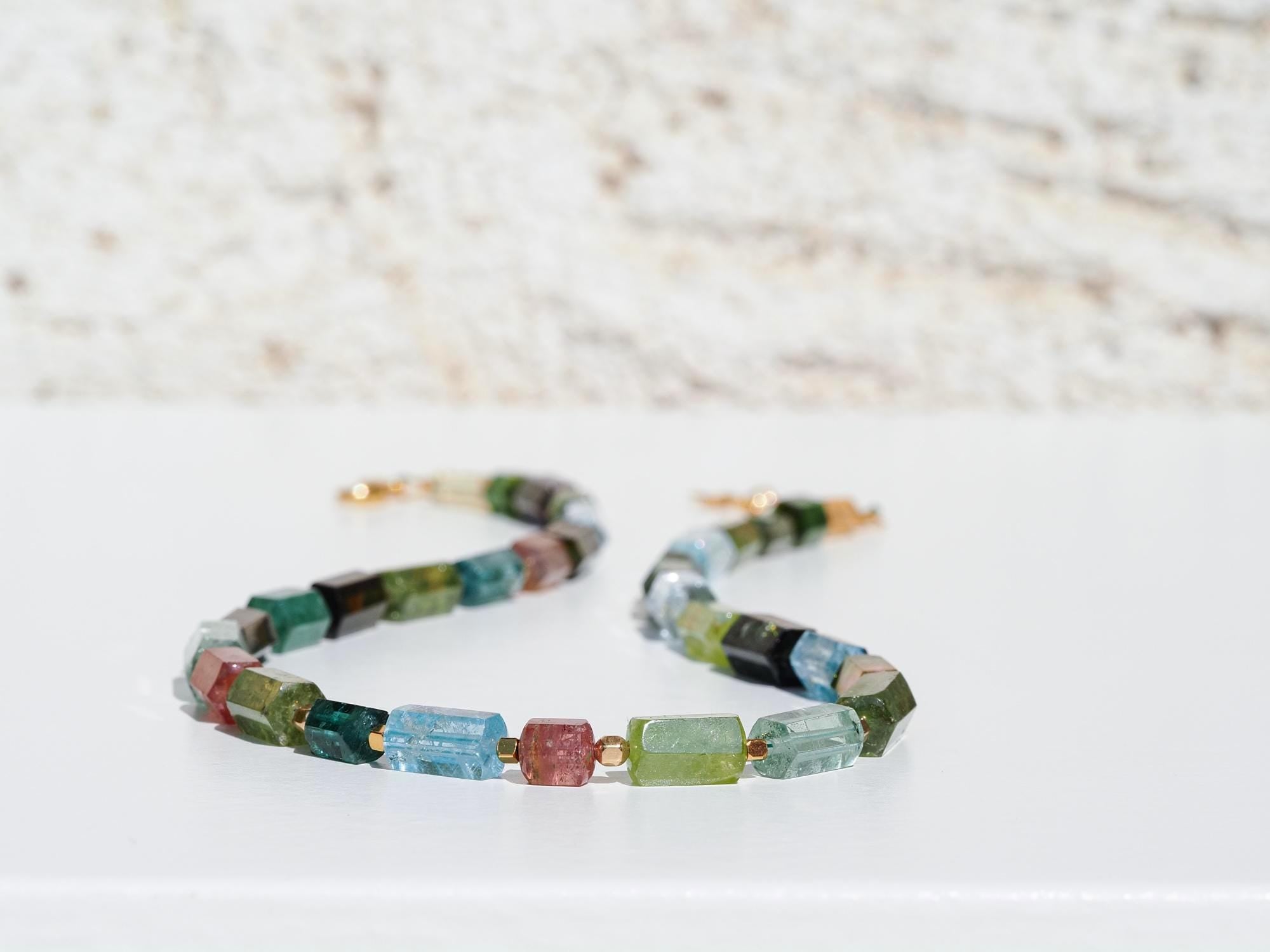 Turmalin Kette mit Aquamarin – natürliche Kristalle & Gold Filled, handgefertigtes Unikat