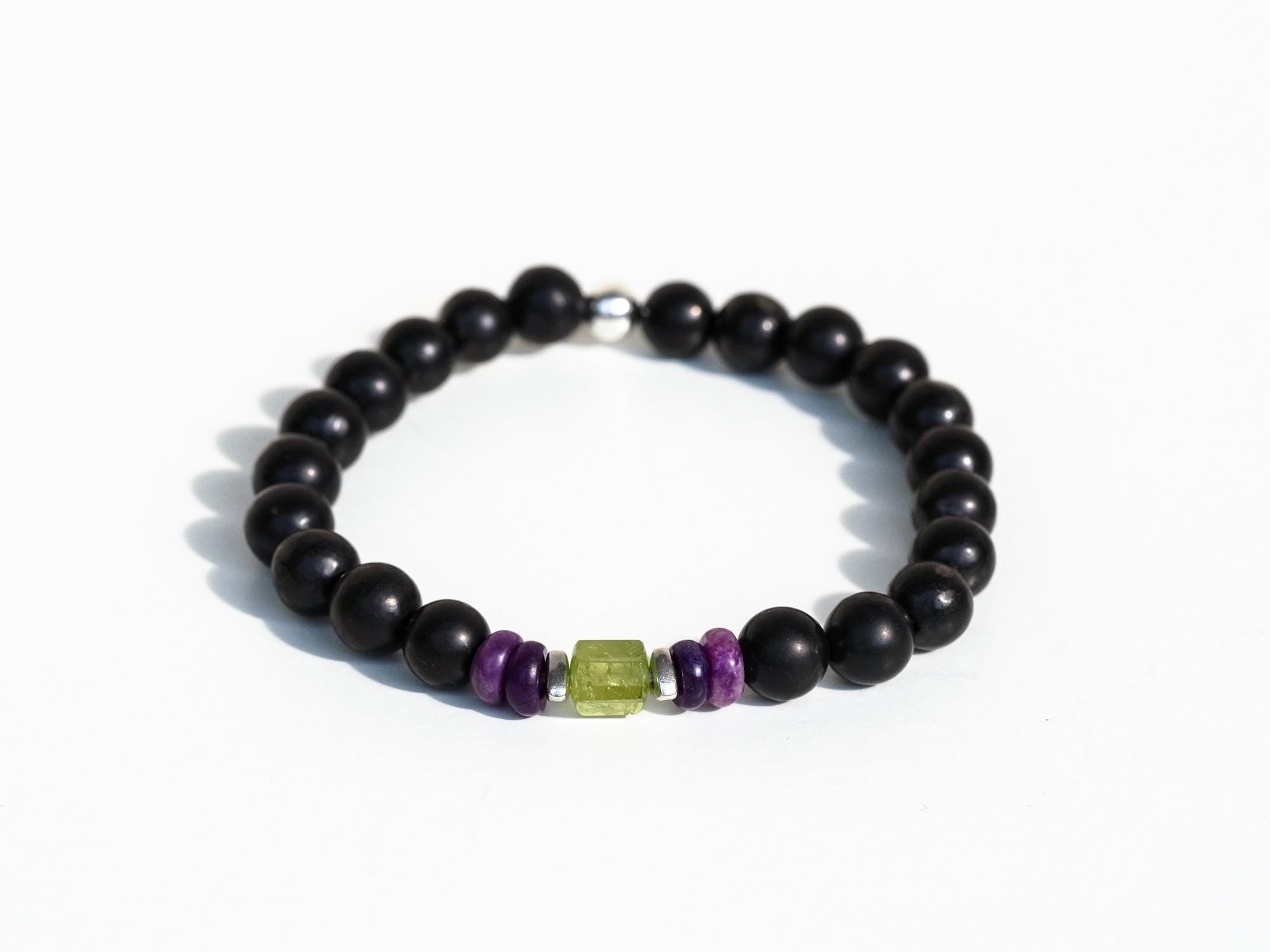 Flexibles Edelstein Armband mit Schungit, Turmalin, Sugilith und Türkis – Geschenk für Männer & Frauen