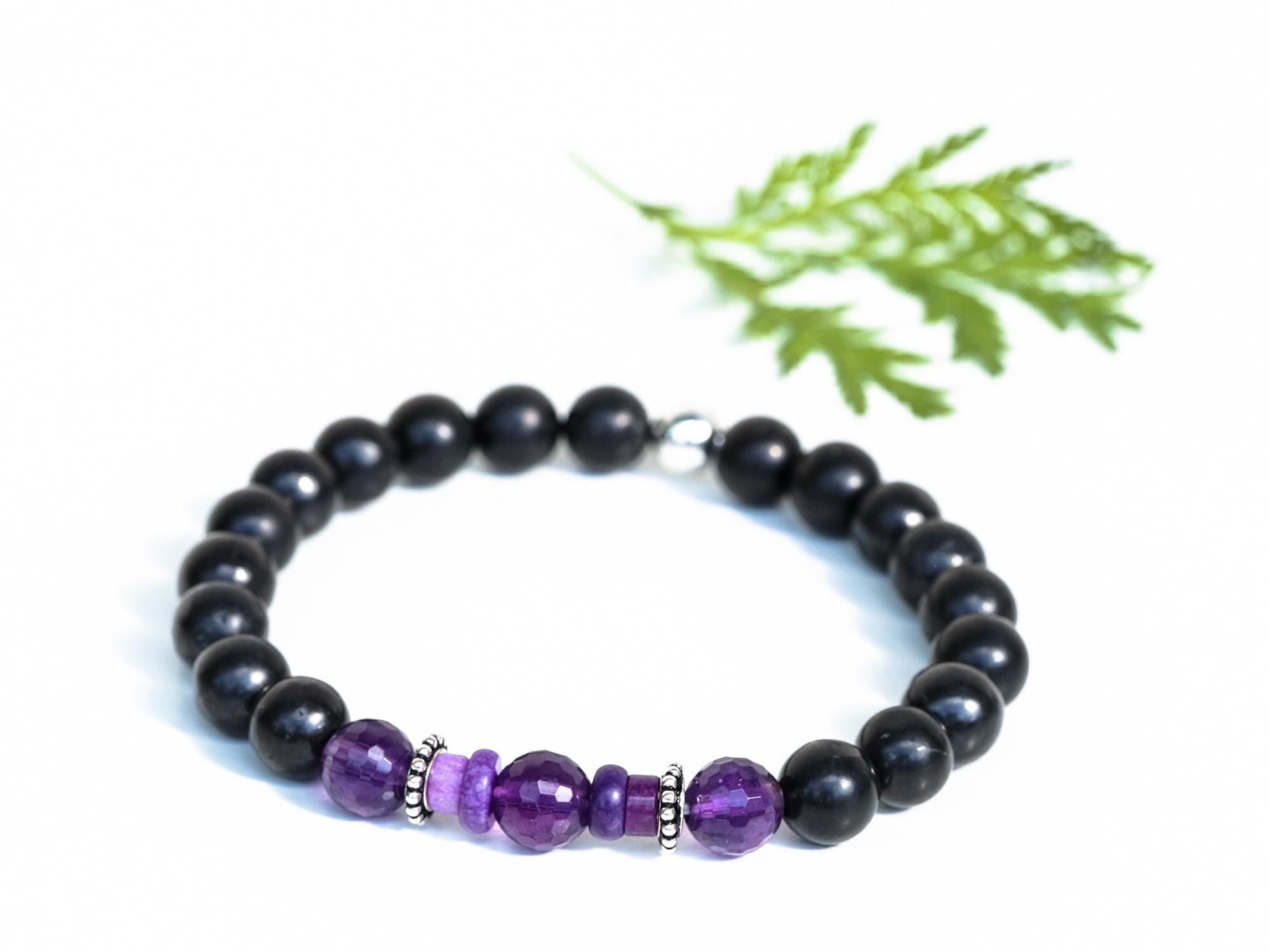 Flexibles Edelstein Armband mit Schungit, Turmalin, Sugilith und Türkis – Geschenk für Männer & Frauen