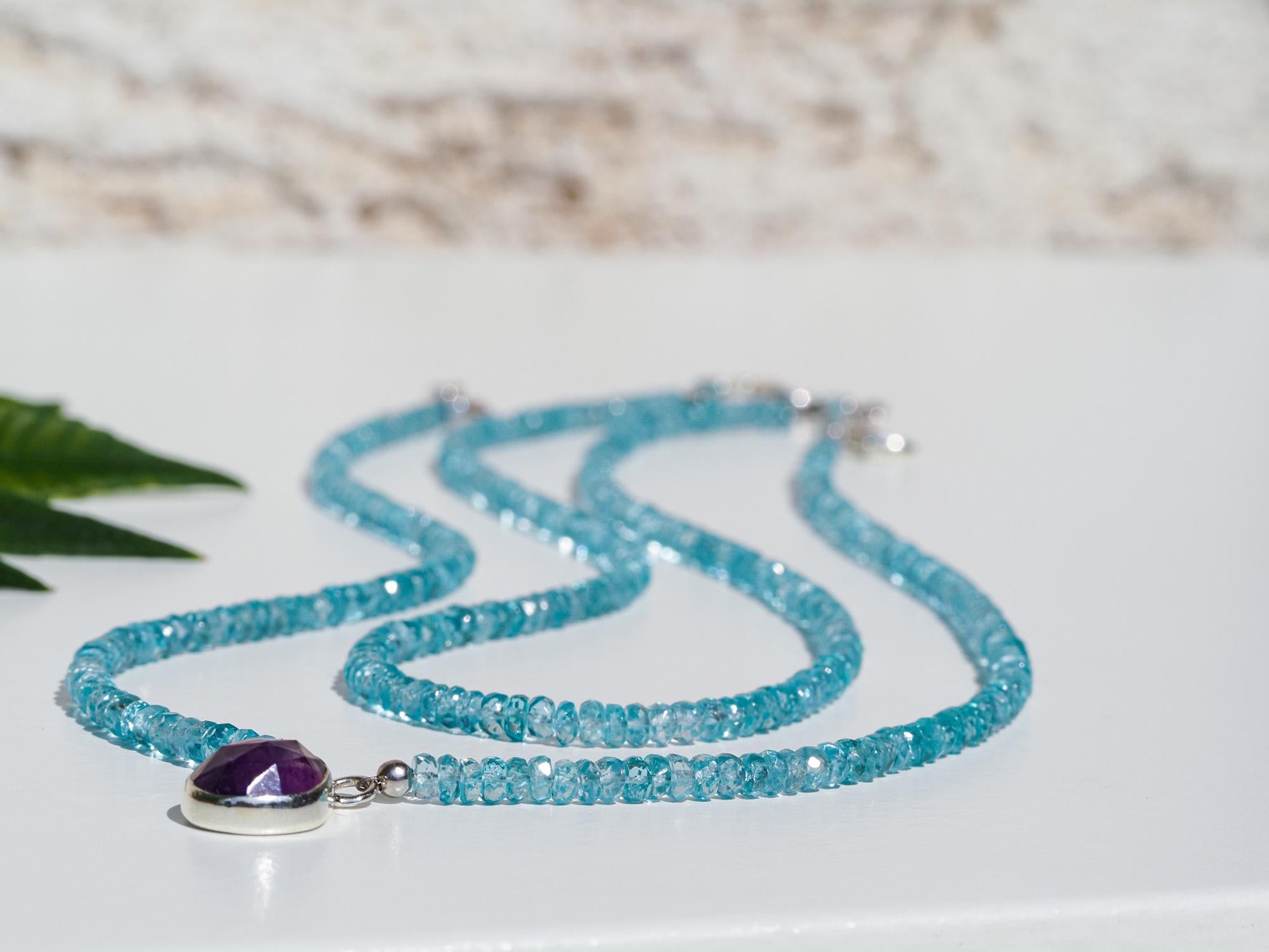 Apatit Kette in fantastischem Blau 925 Silber Verschuss Spitzenqualität Unikat