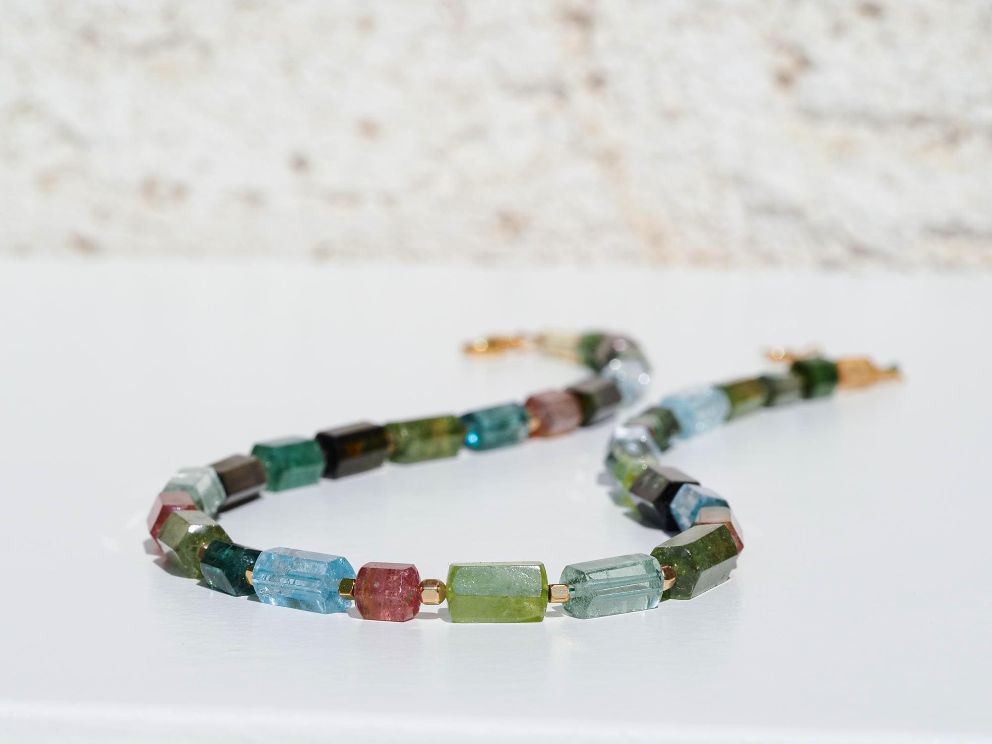 Turmalin Kette mit Aquamarin – natürliche Kristalle & Gold Filled, handgefertigtes Unikat