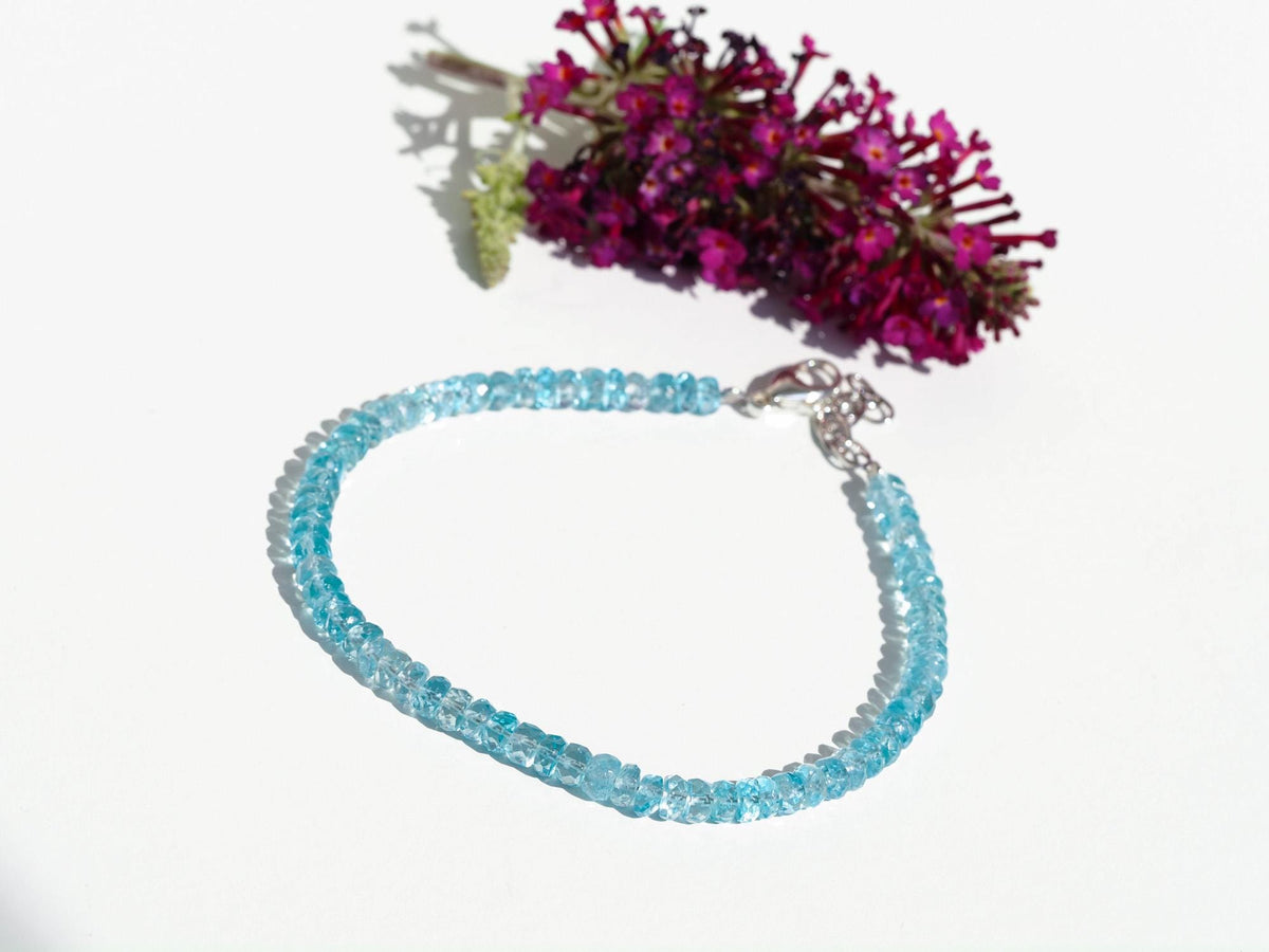 Apatit Armband AAA – leuchtend blaues Edelsteinarmband, facettiert, sommerliches Unikat für Frauen