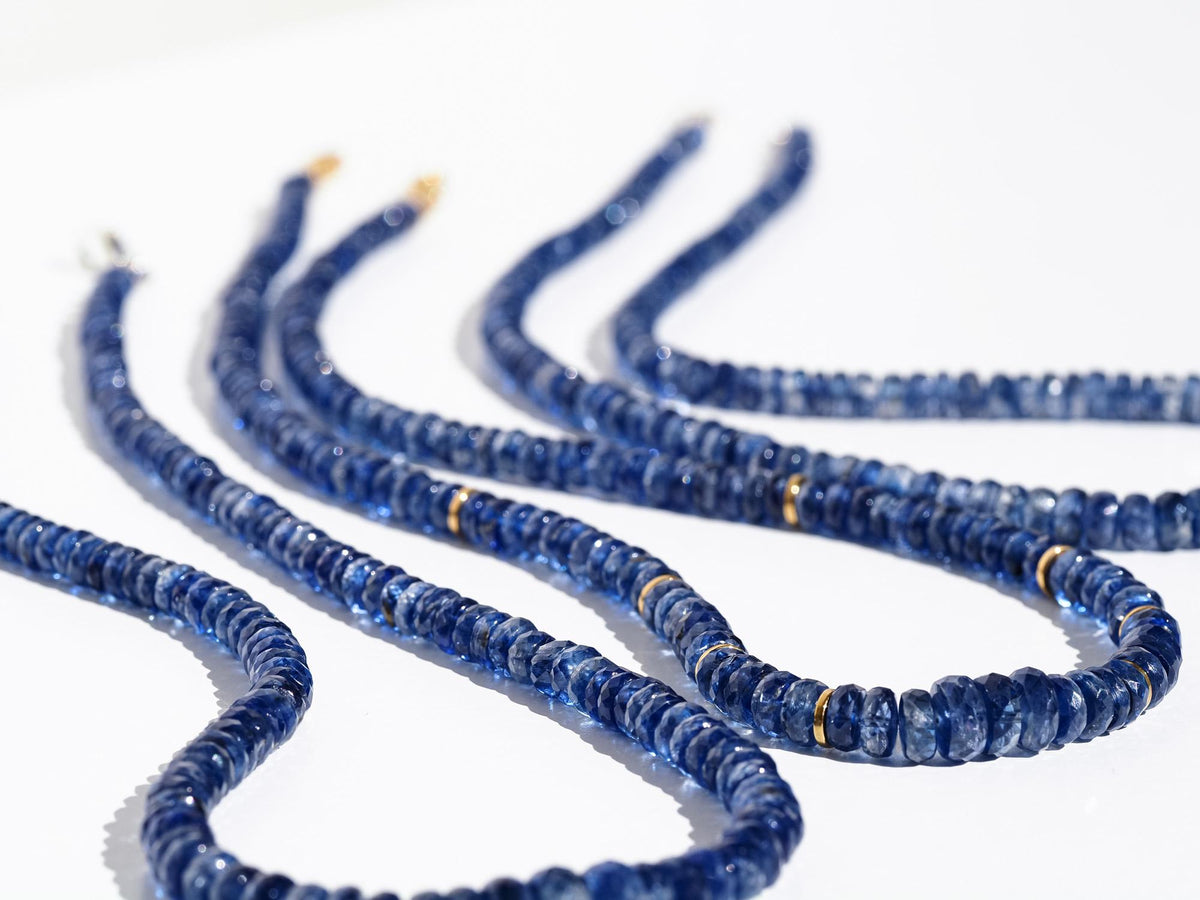 Kyanit Kette Top Qualität in fantastischem Blau lange Kette Handgefertigtes Unikat