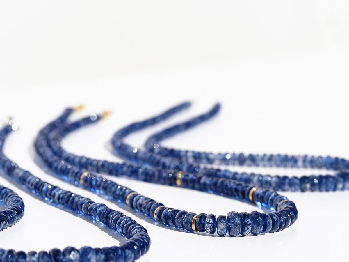 Kyanit Kette Top Qualität in fantastischem Blau lange Kette Handgefertigtes Unikat