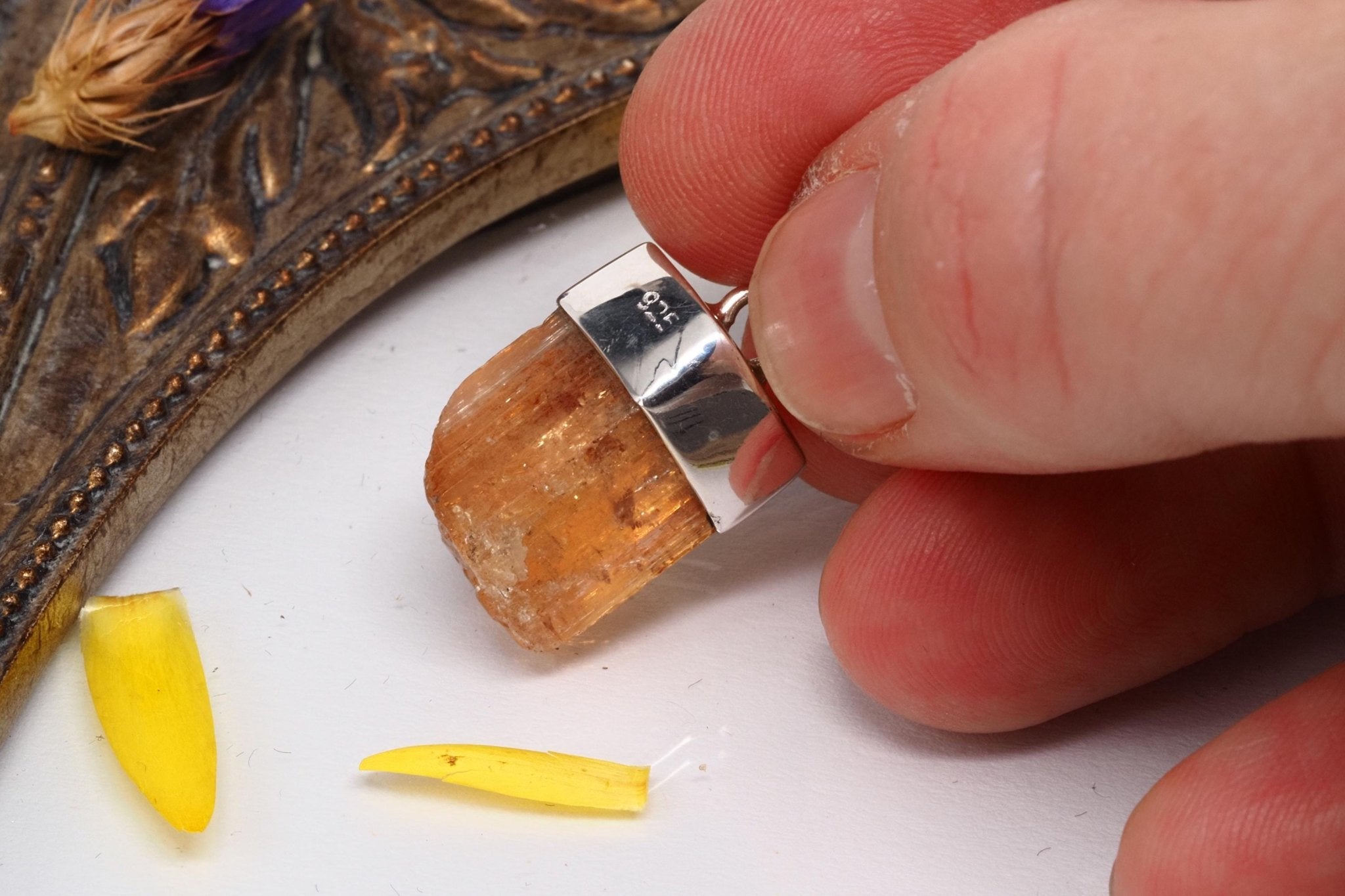 Imperial Topas Anhänger echter Gold Topas Kristall aus Brasilien gefasst in 925 Sterling Silber Natur Spitze