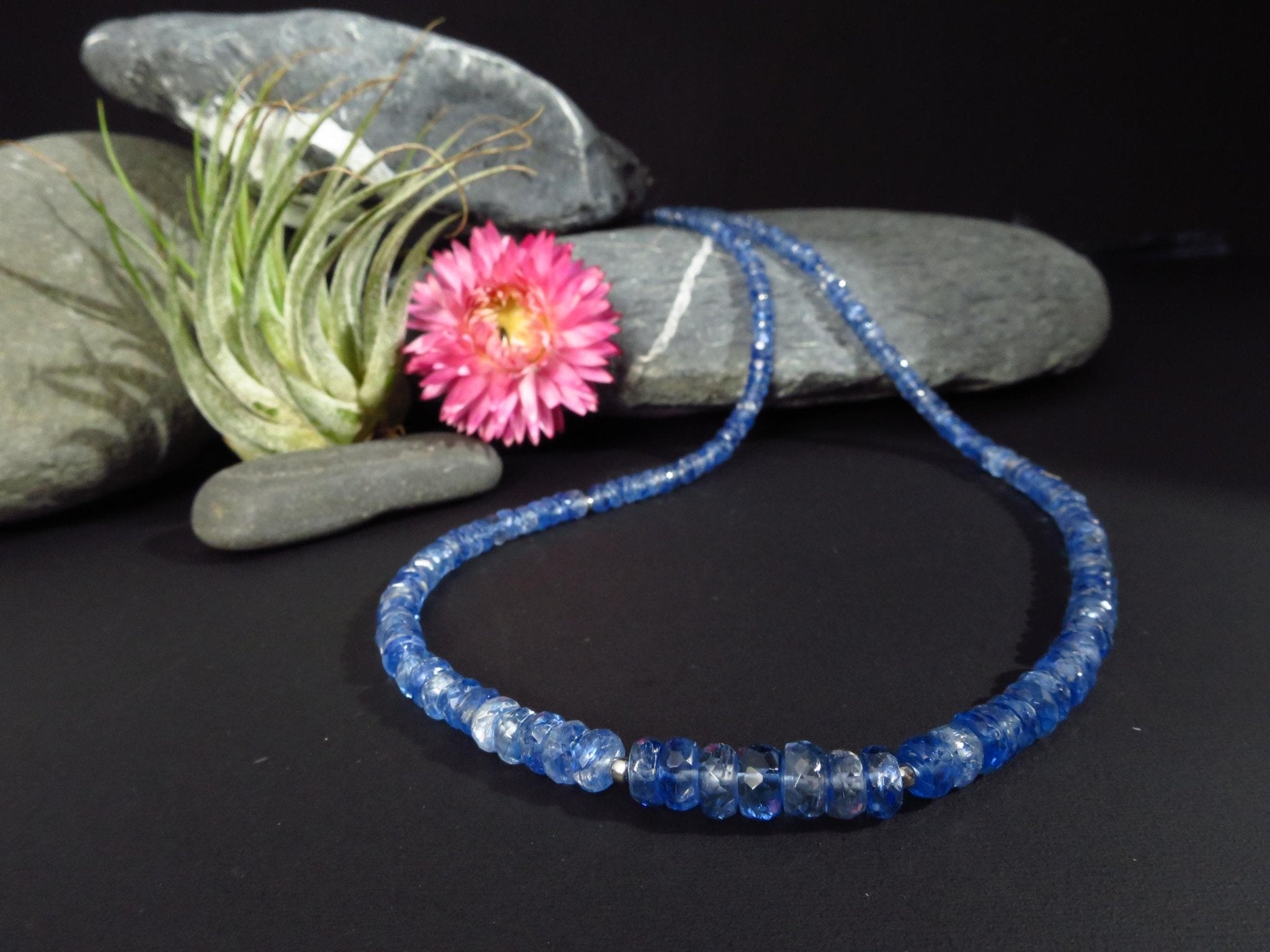 Kyanit Kette blau Disthen Edelstein Collier facettiert