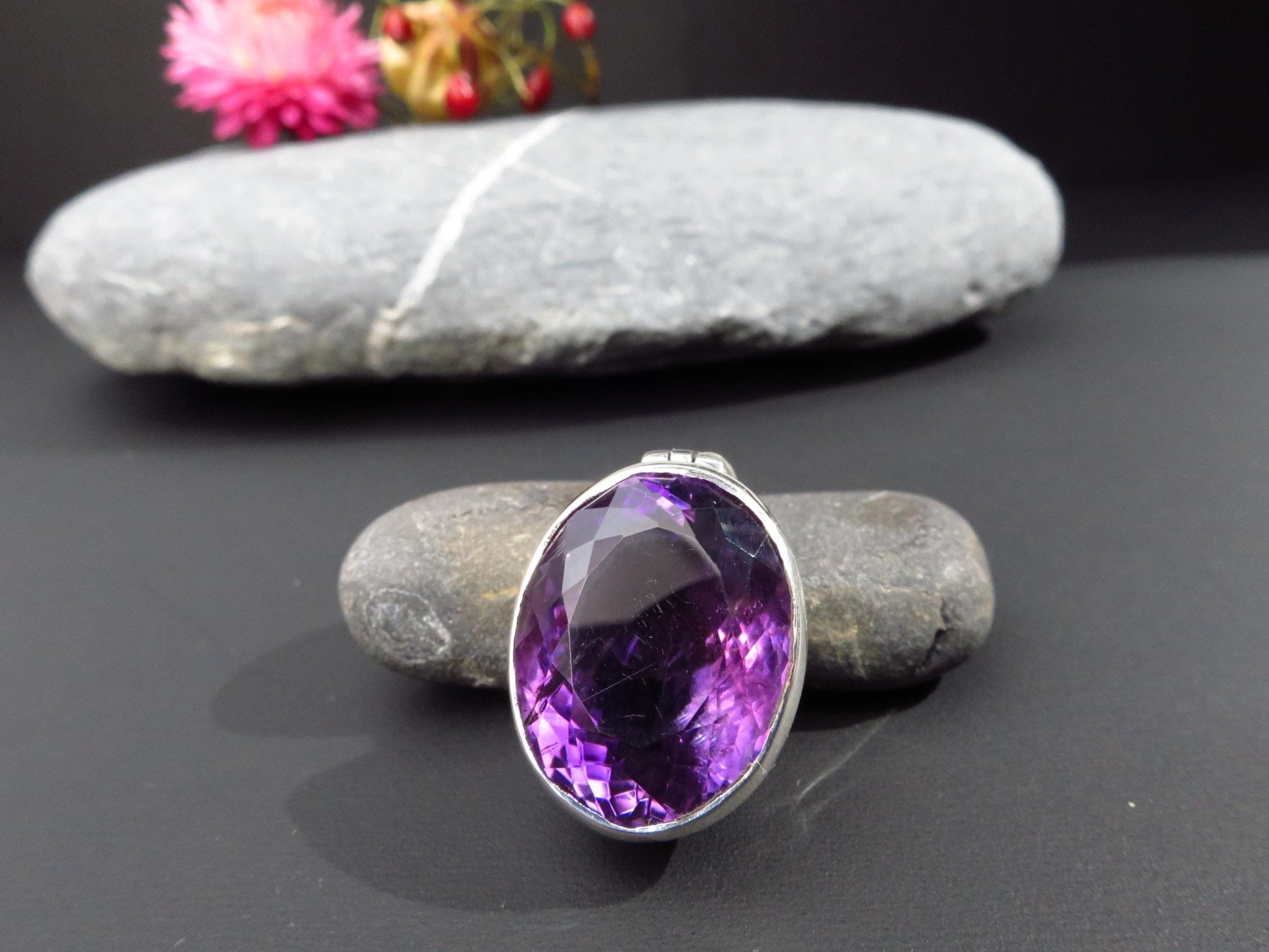 Natur Amethyst Anhänger oval gefasst in 925 Silber