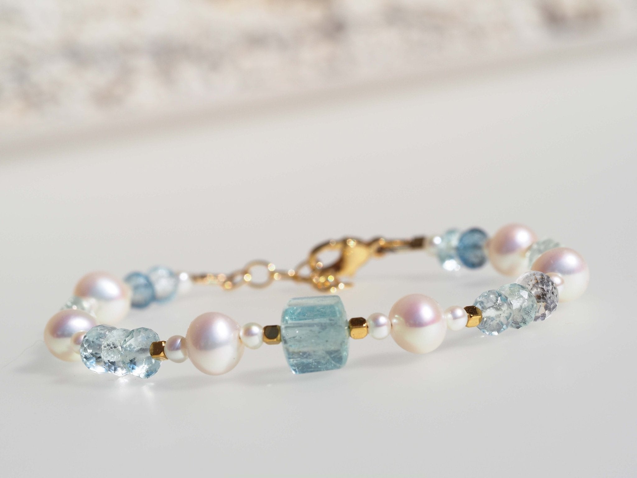 Perlen Armband mit Aquamarin– Gold Filled Verschluss