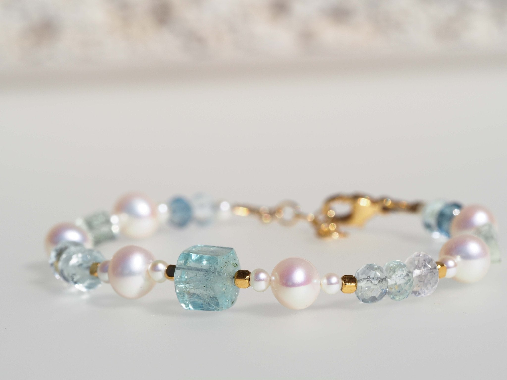 Perlen Armband mit Aquamarin– Gold Filled Verschluss