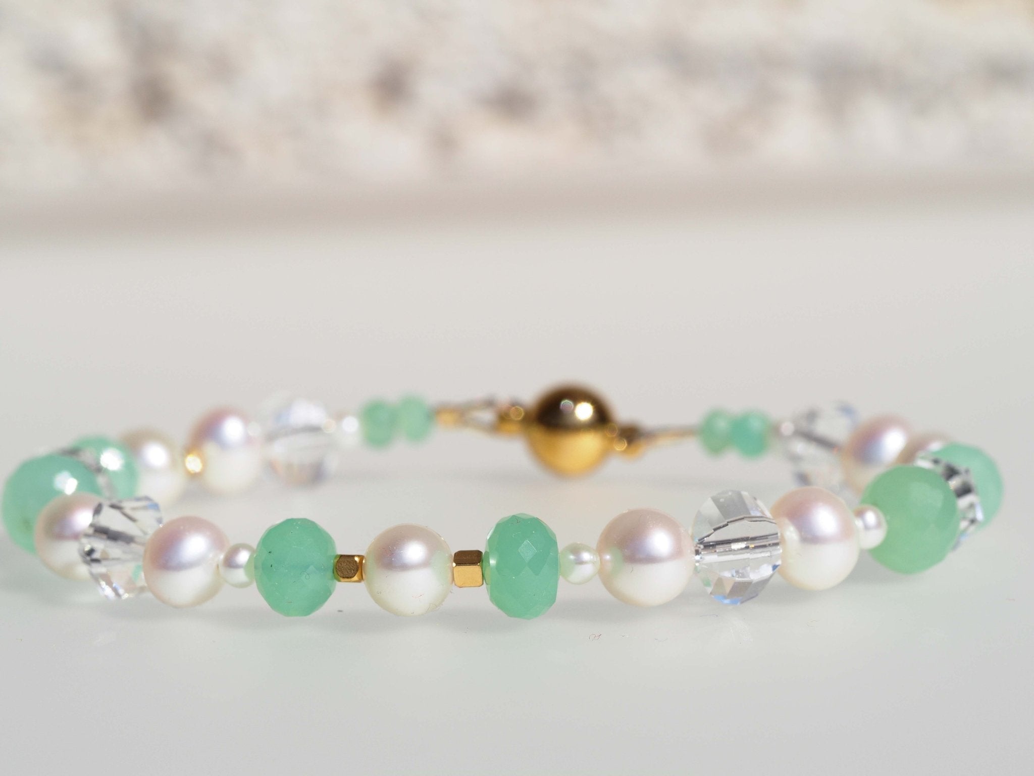Perlen Armband mit Chrysopras– Magnet Verschluss