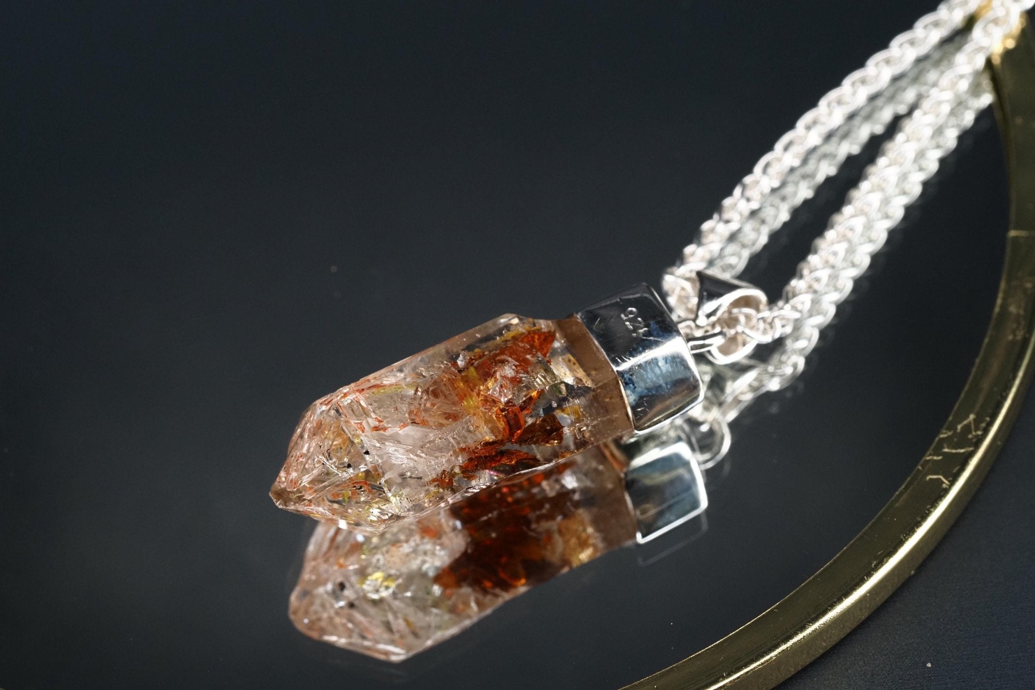 Petroleum Quarz Anhänger 38mm Lang Silber UV Kristall