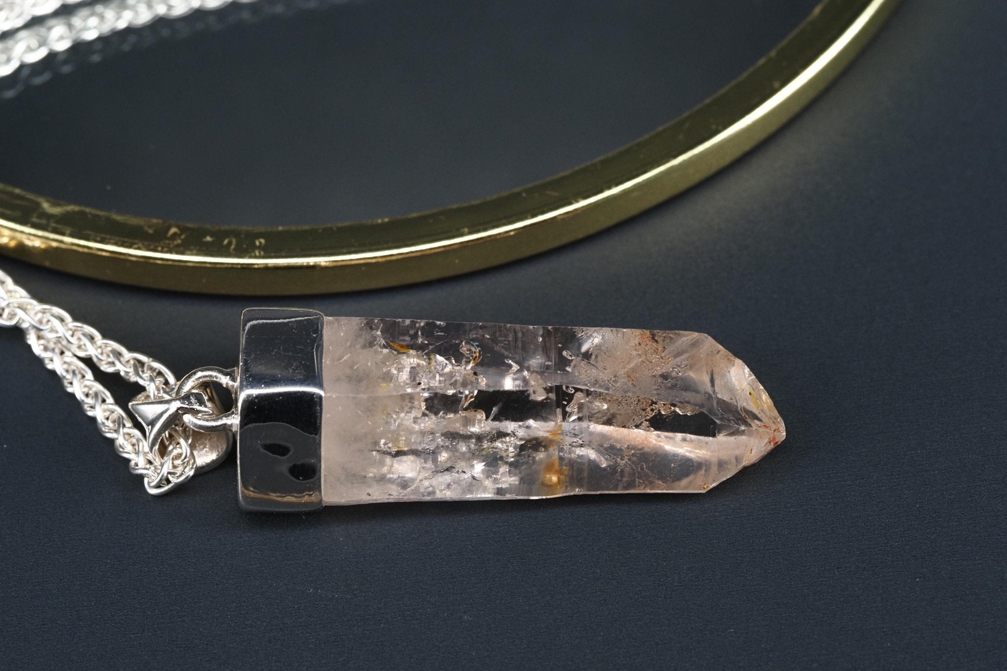 Petroleum Quarz Anhänger 46mm Lang Silber UV Kristall