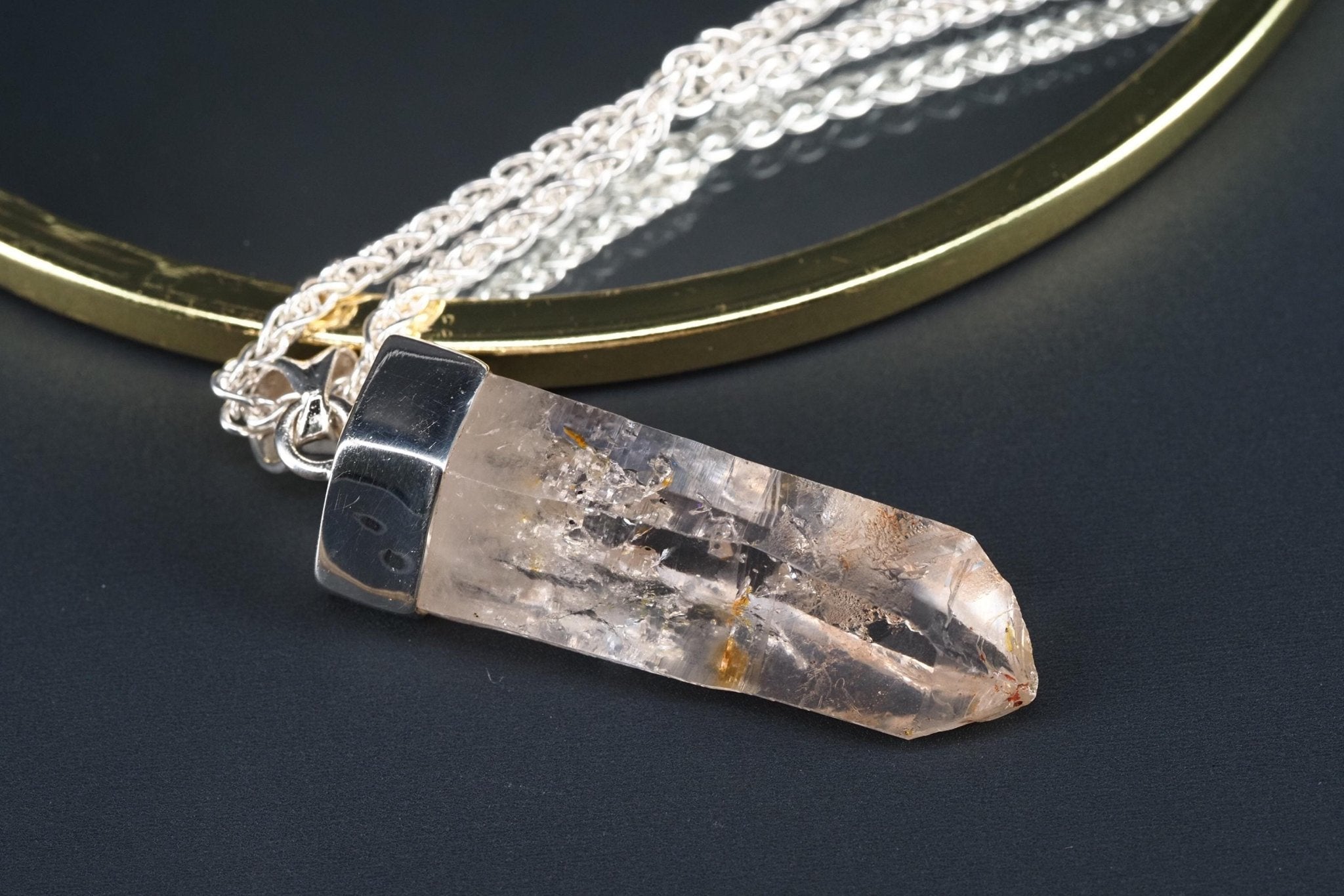 Petroleum Quarz Anhänger 46mm Lang Silber UV Kristall