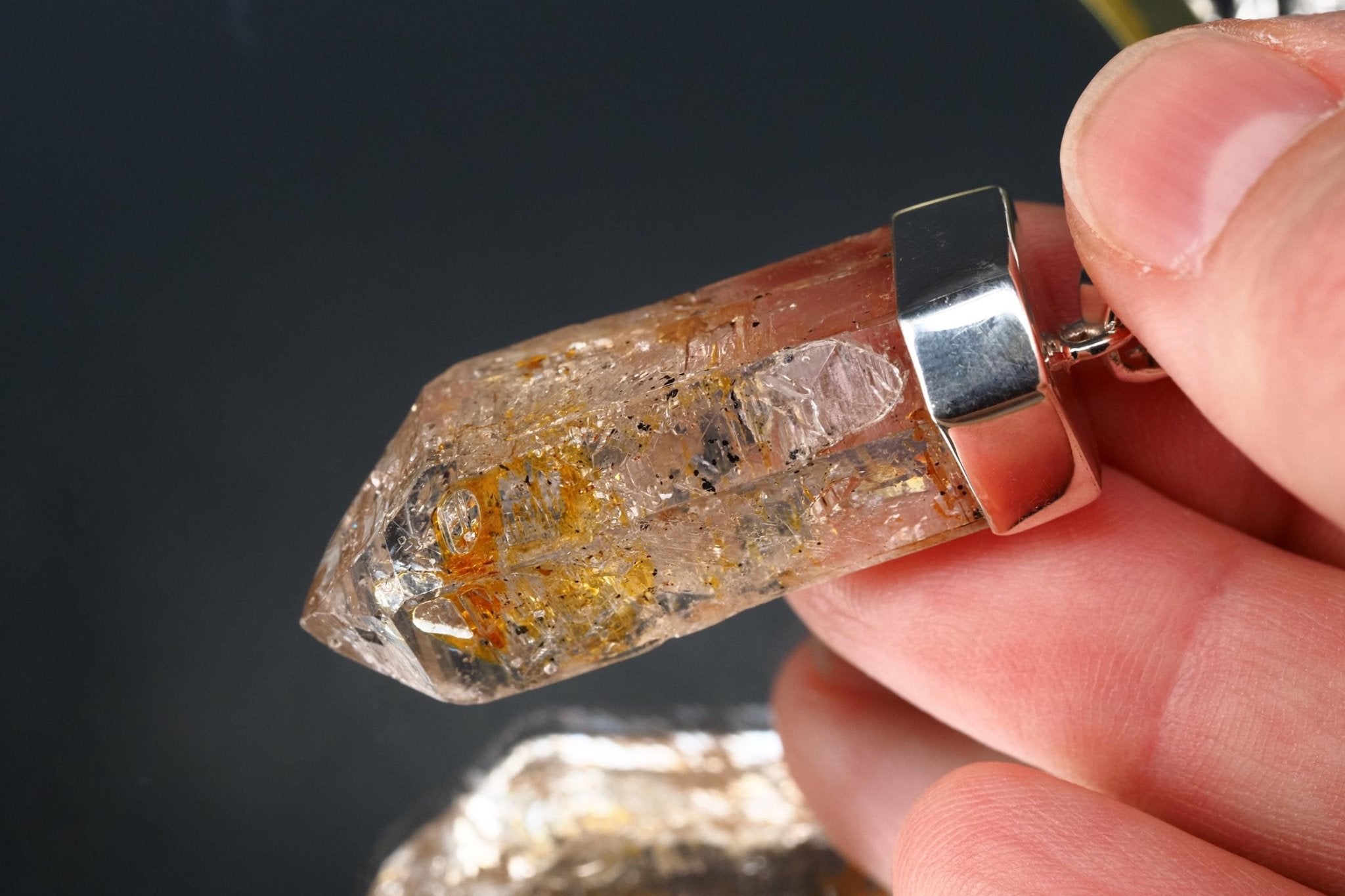 Petroleum Quarz Anhänger 49mm Lang Silber UV Kristall