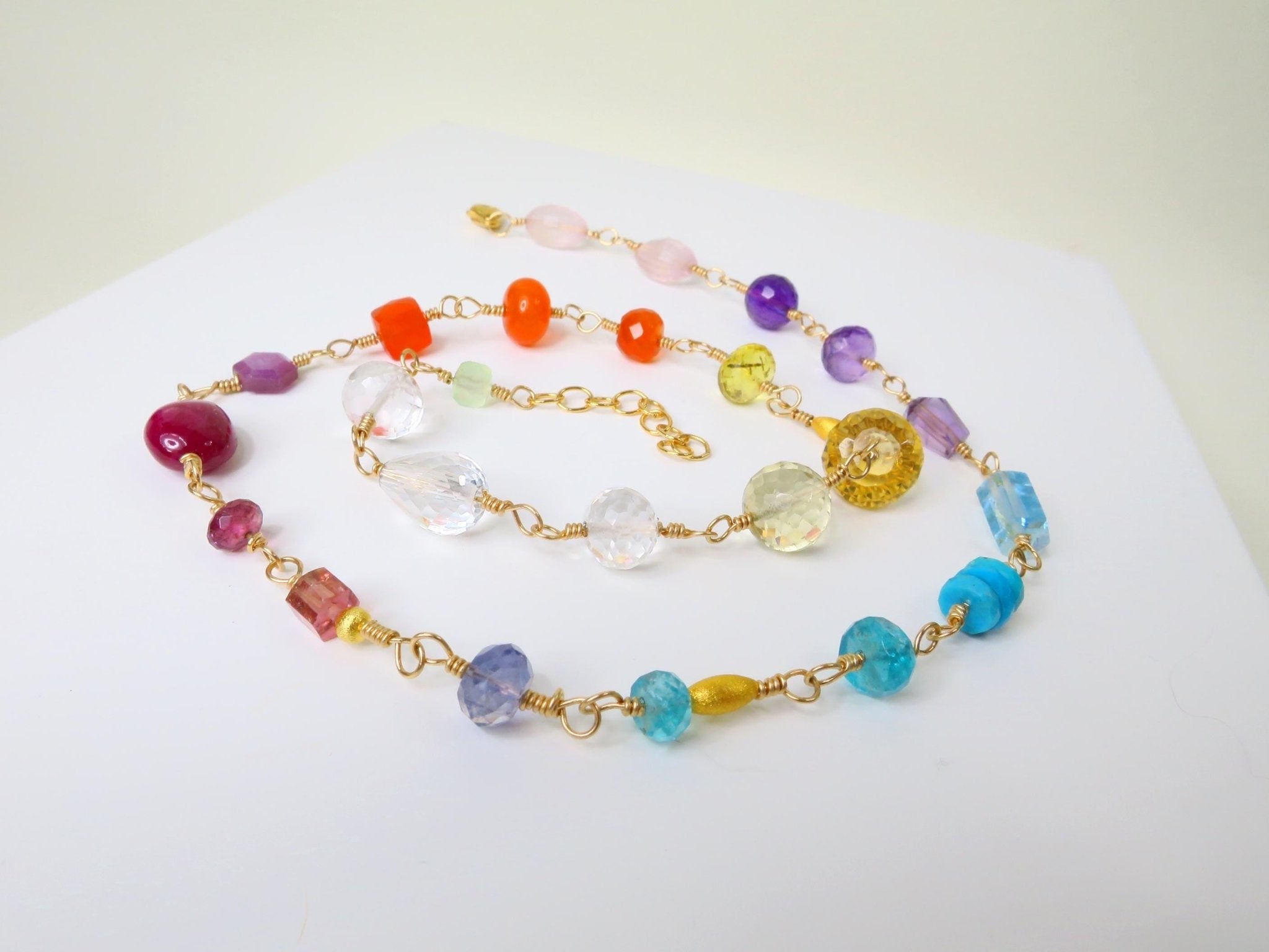 Rosenkranz Kette mit bunten Edelsteinen Gold filled Rosary Halskette AAA Qualität