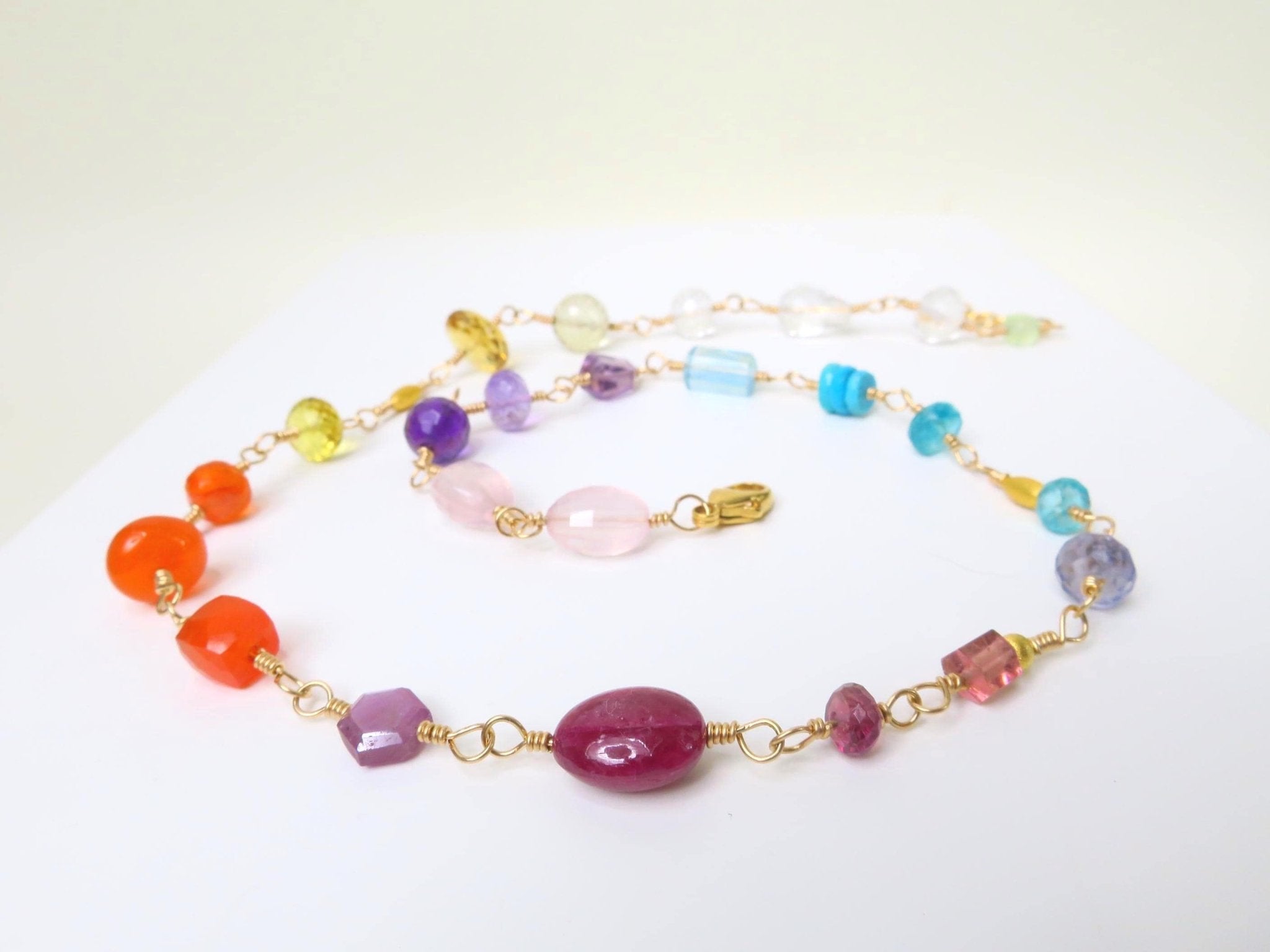 Rosenkranz Kette mit bunten Edelsteinen Gold filled Rosary Halskette AAA Qualität