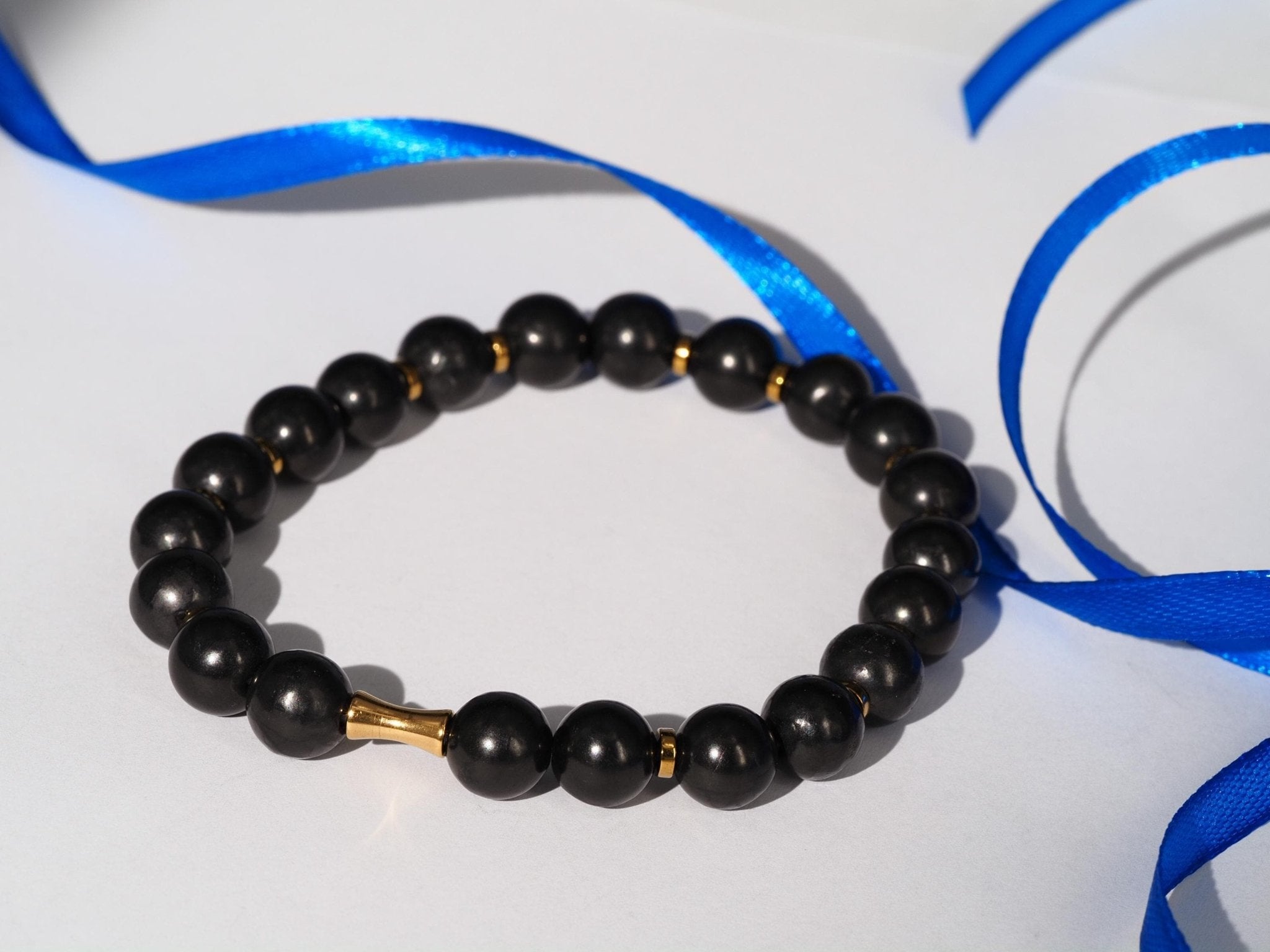 Schungit Armband – edles Schmuckstück aus schwarzem Schungit