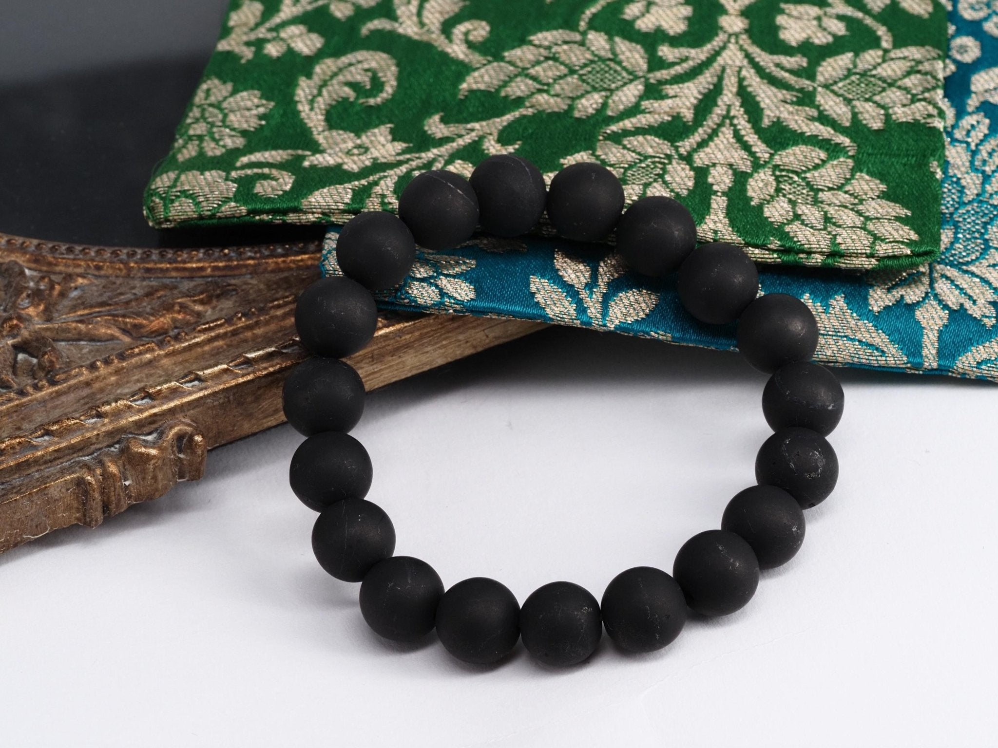 Schungit Armband Eleganz trifft auf kraftvolle Energie