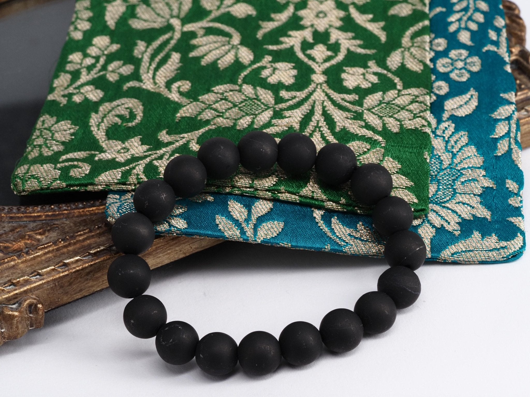 Schungit Armband Eleganz trifft auf kraftvolle Energie