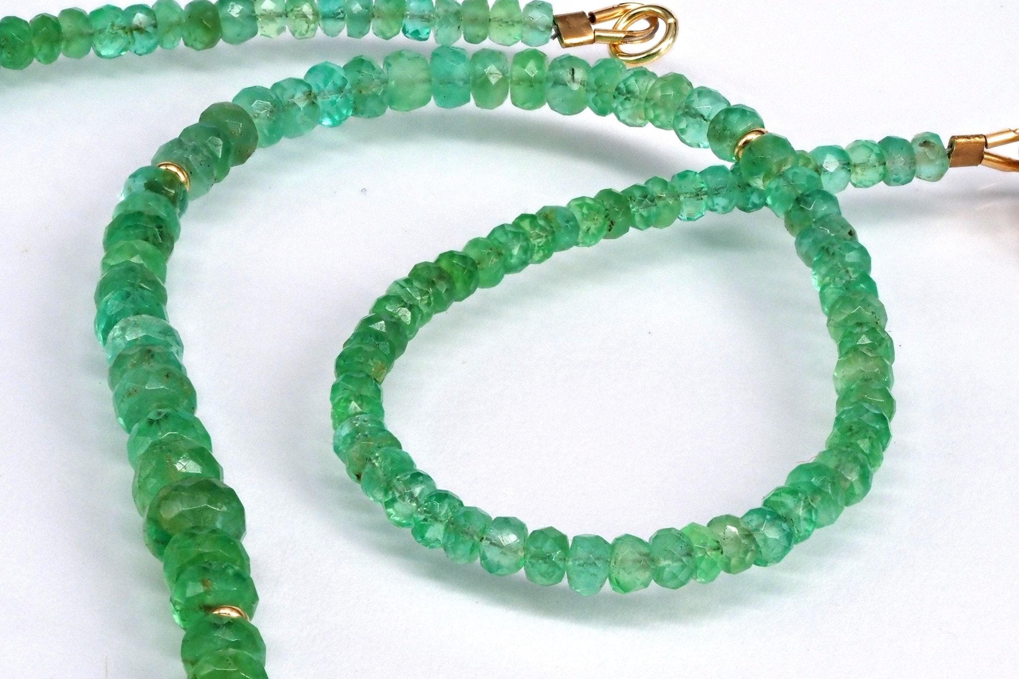 Smaragd Kette Kolumbien mit 14 Karat Gold Verschluss