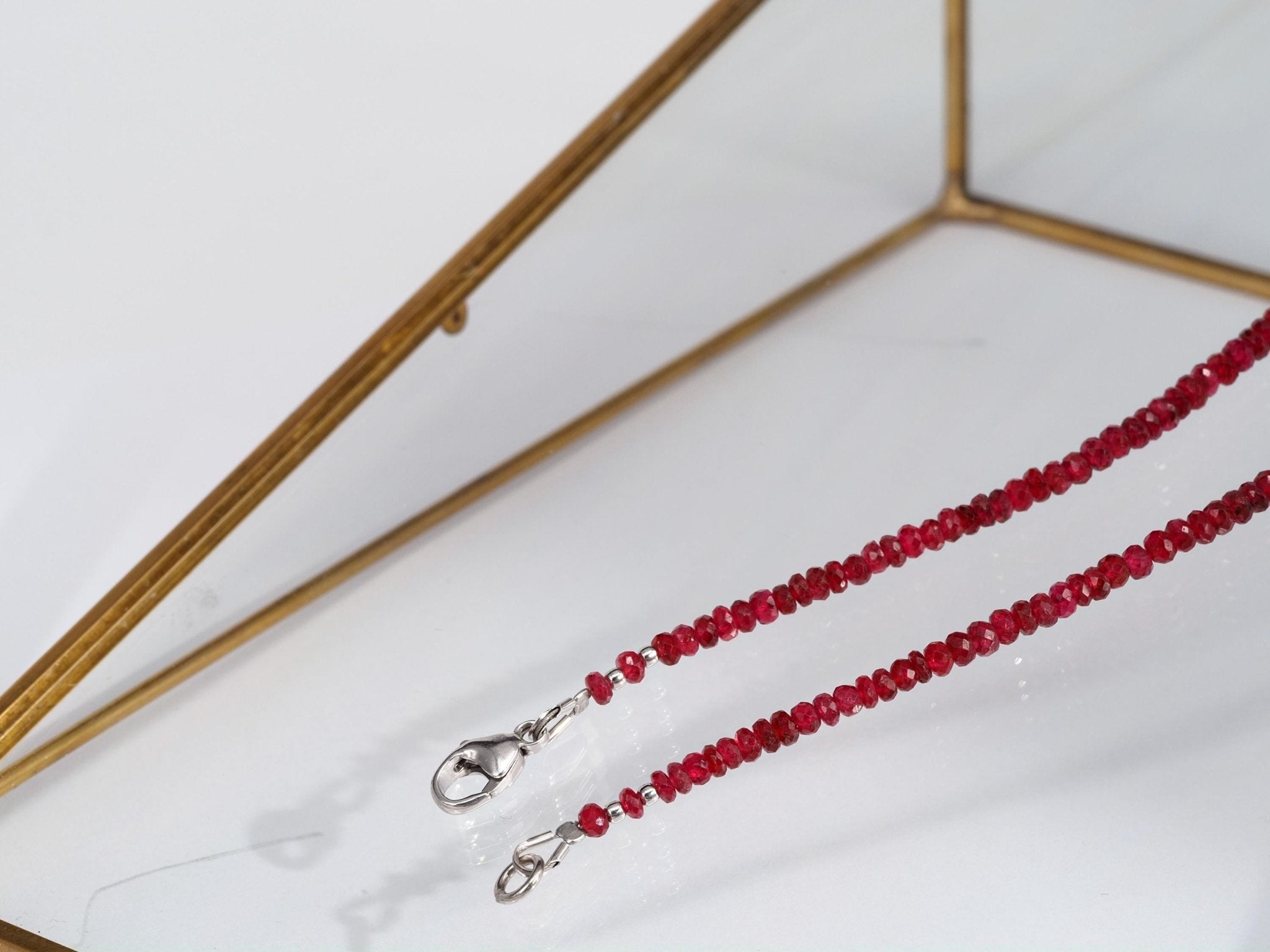 Spinell Edelstein Kette Silber rot Natur unbehandelt Sterling Silber Verschluss rhodiniert roter Edelstein facettiert