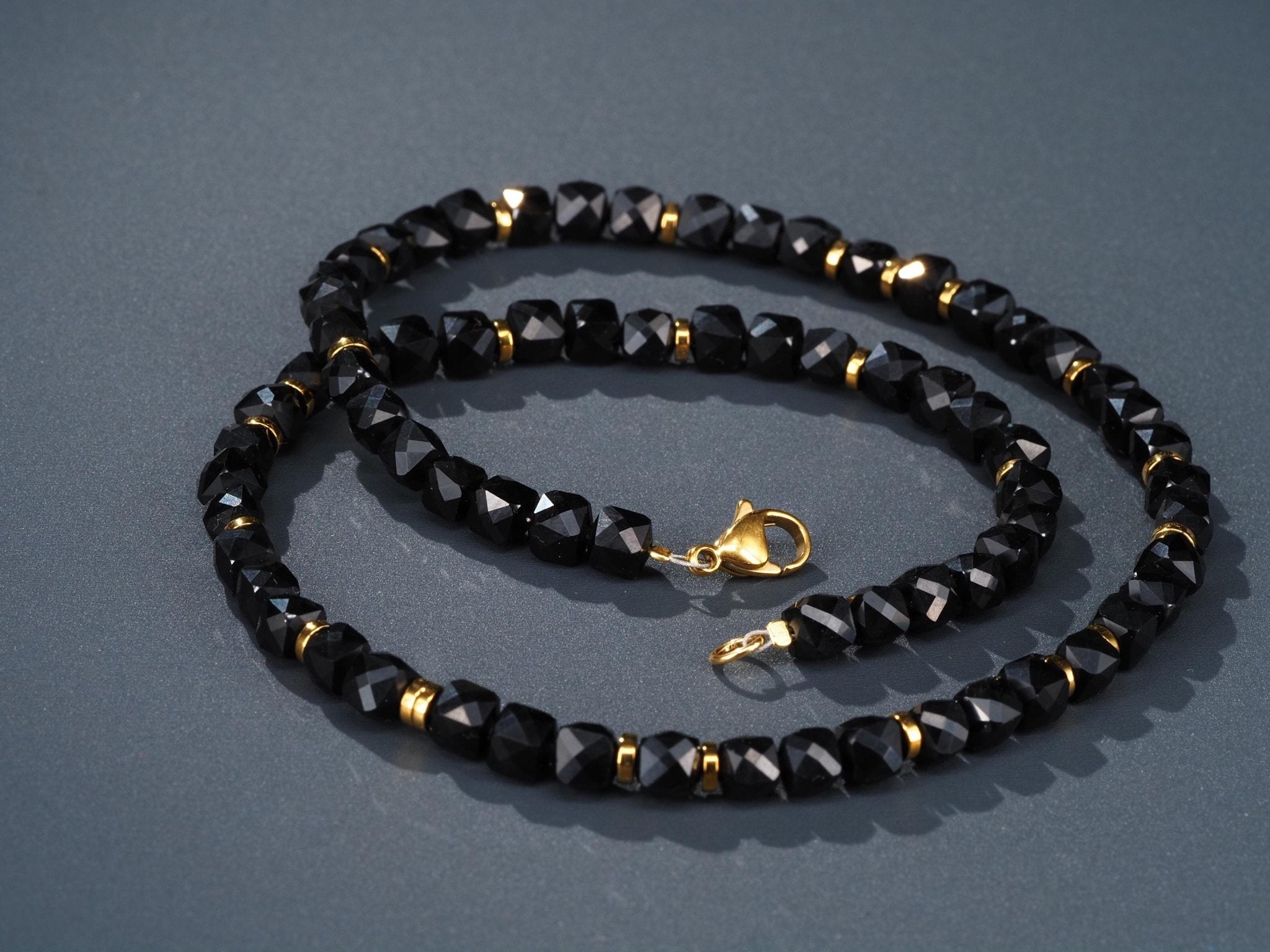 Spinell Kette 100% Natur schwarzer Edelstein in natürlicher Qualität