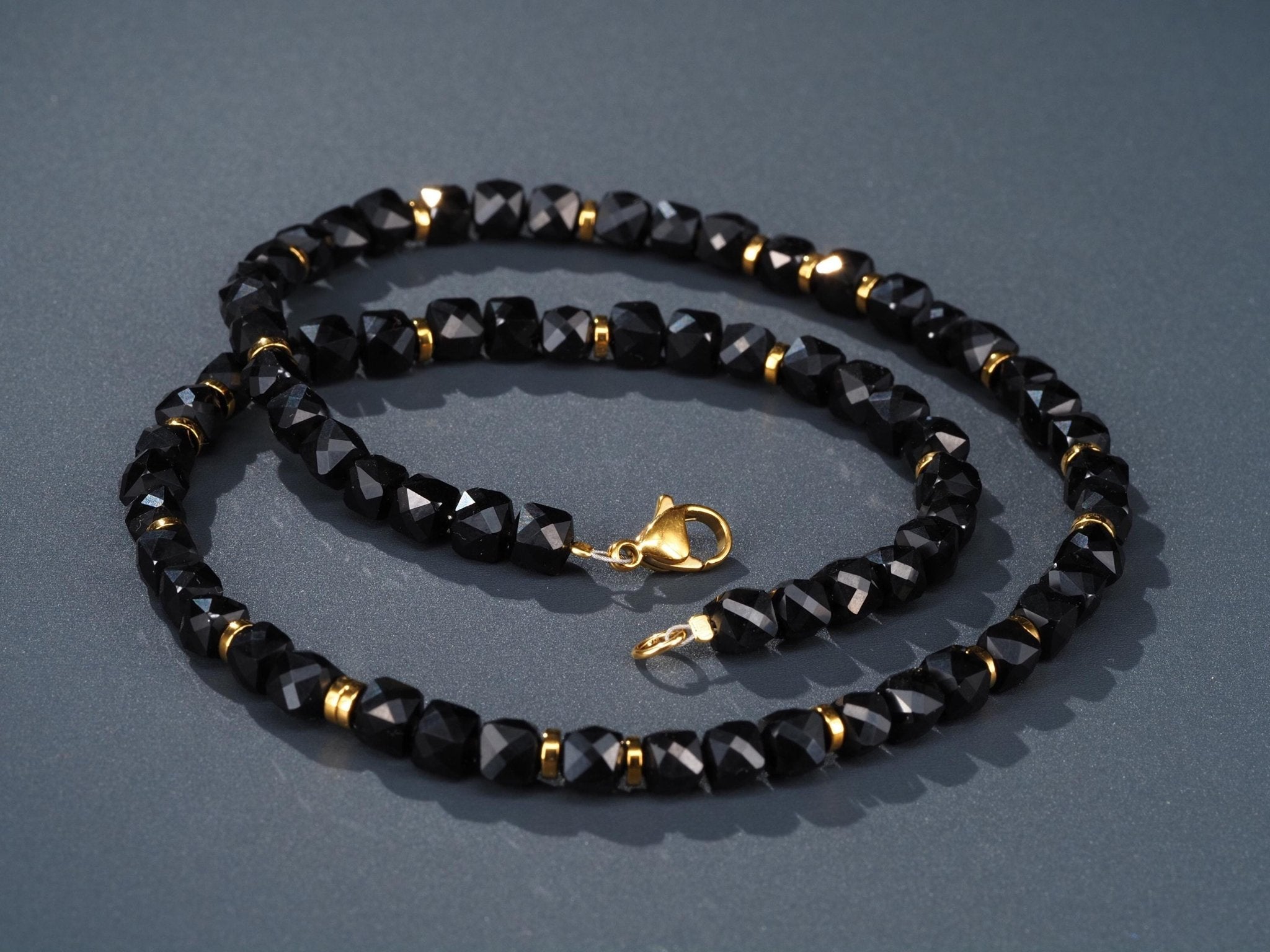 Spinell Kette 100% Natur schwarzer Edelstein in natürlicher Qualität