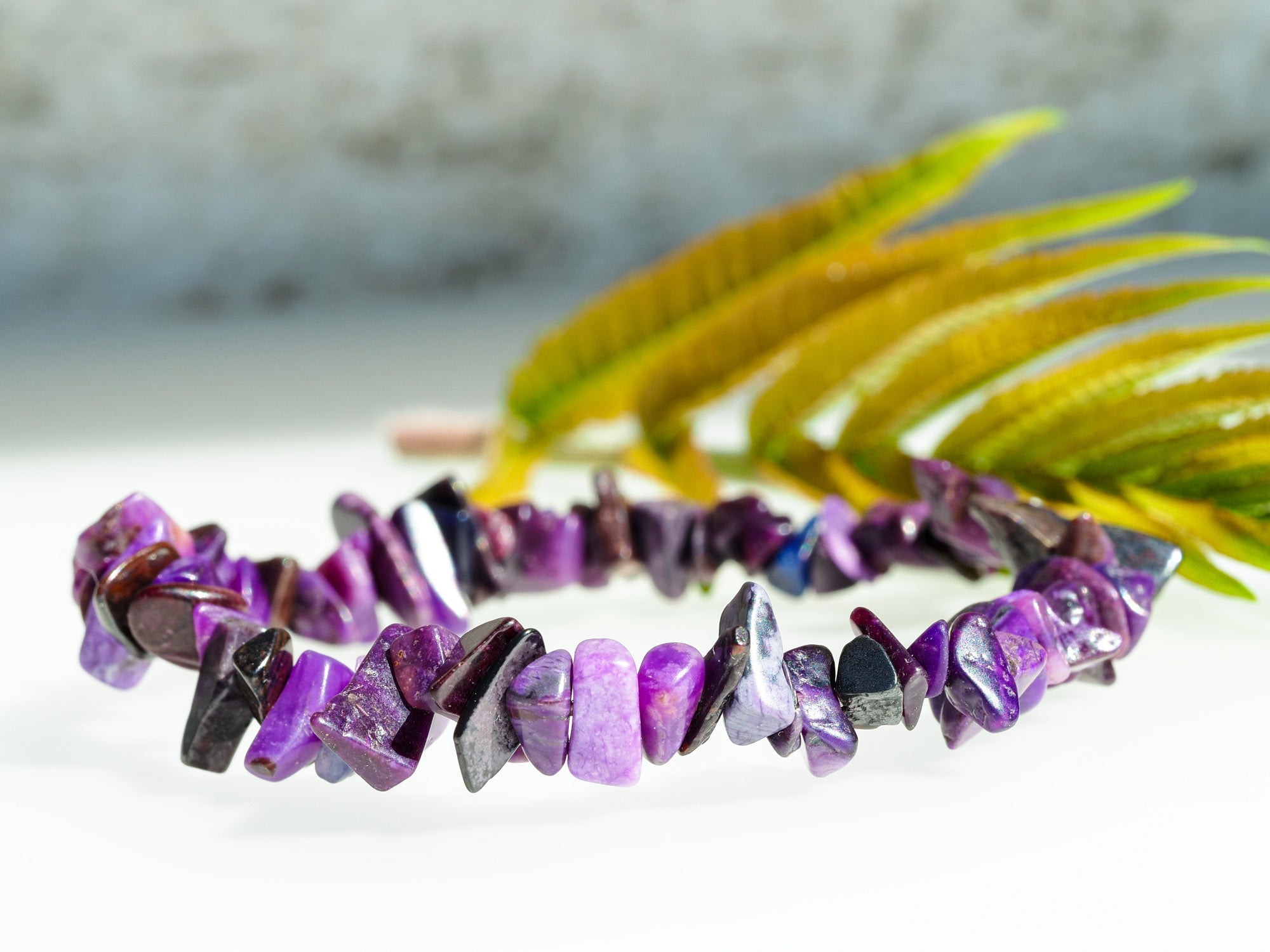 Sugilith Splitter Armband Natur Edelstein