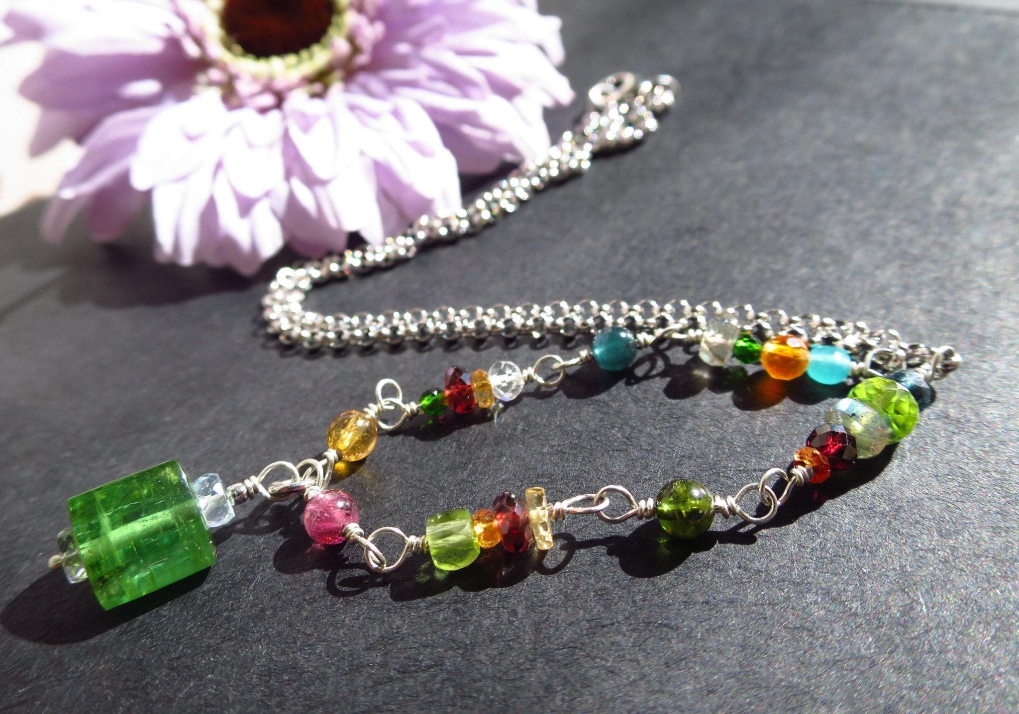 Turmalin Anhänger Silber Kette grün Turmalin Spitze Rosary Silber Turmalin Kristall Anhänger Rosenkranz Silber Edelstein Bunt Kette Silber