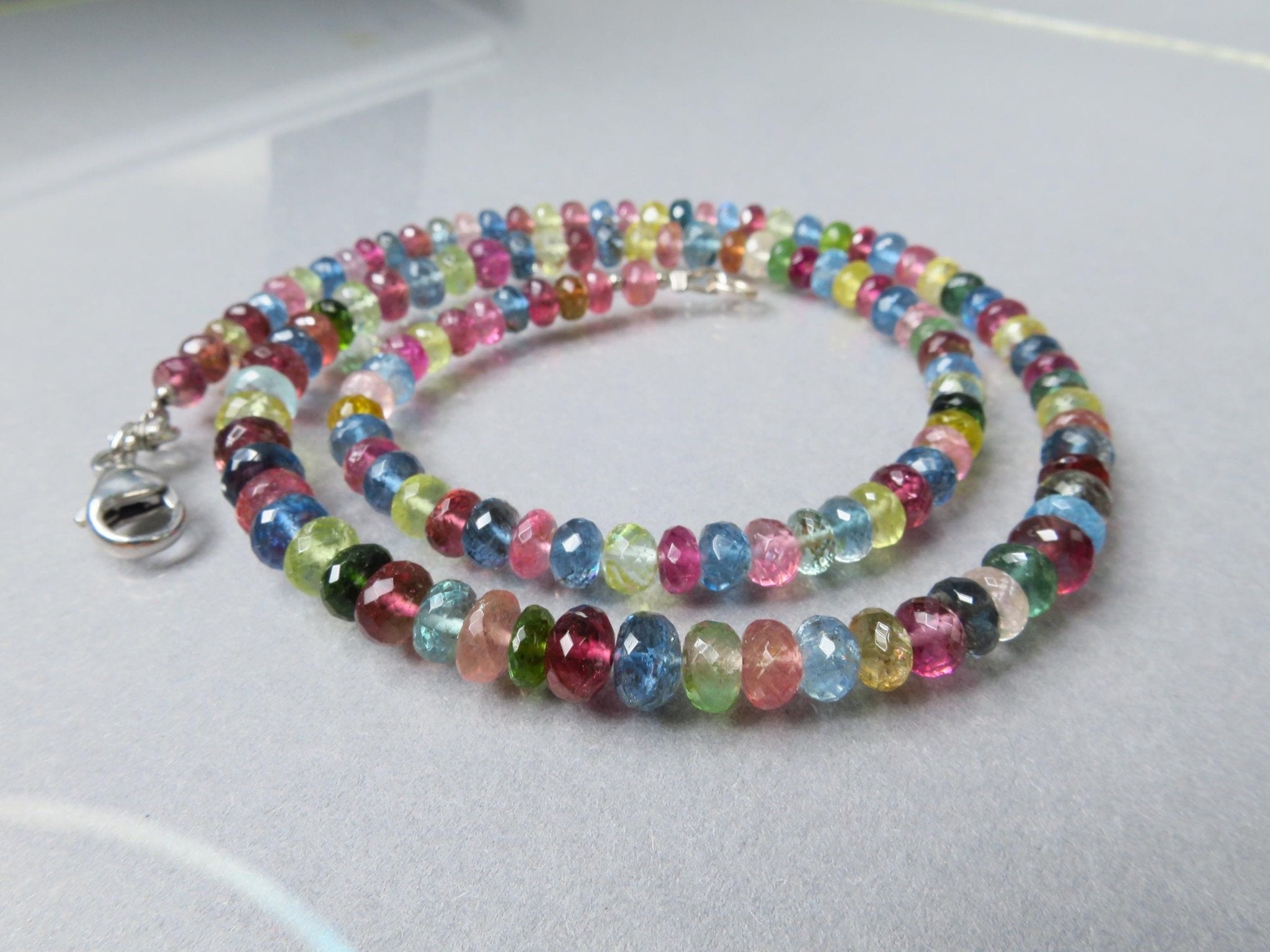 Turmalin Halskette blau rosa gelb grün multicolor