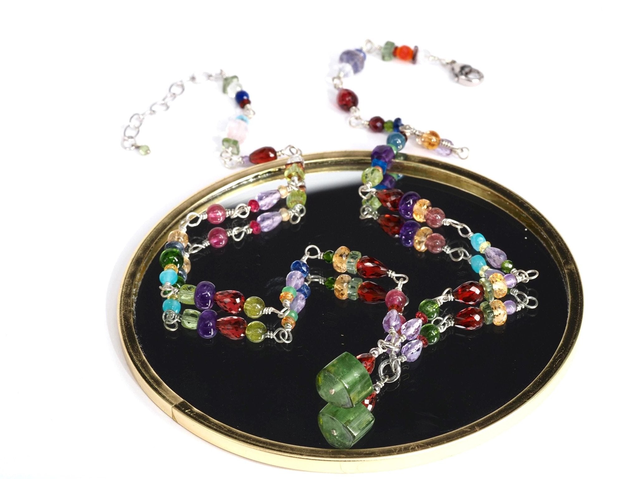 Turmalin Kette Silber – Farbenfrohe Rosenkranz Edelsteinkette mit grüner Turmalin - Spitze, handgefertigtes Einzelstück