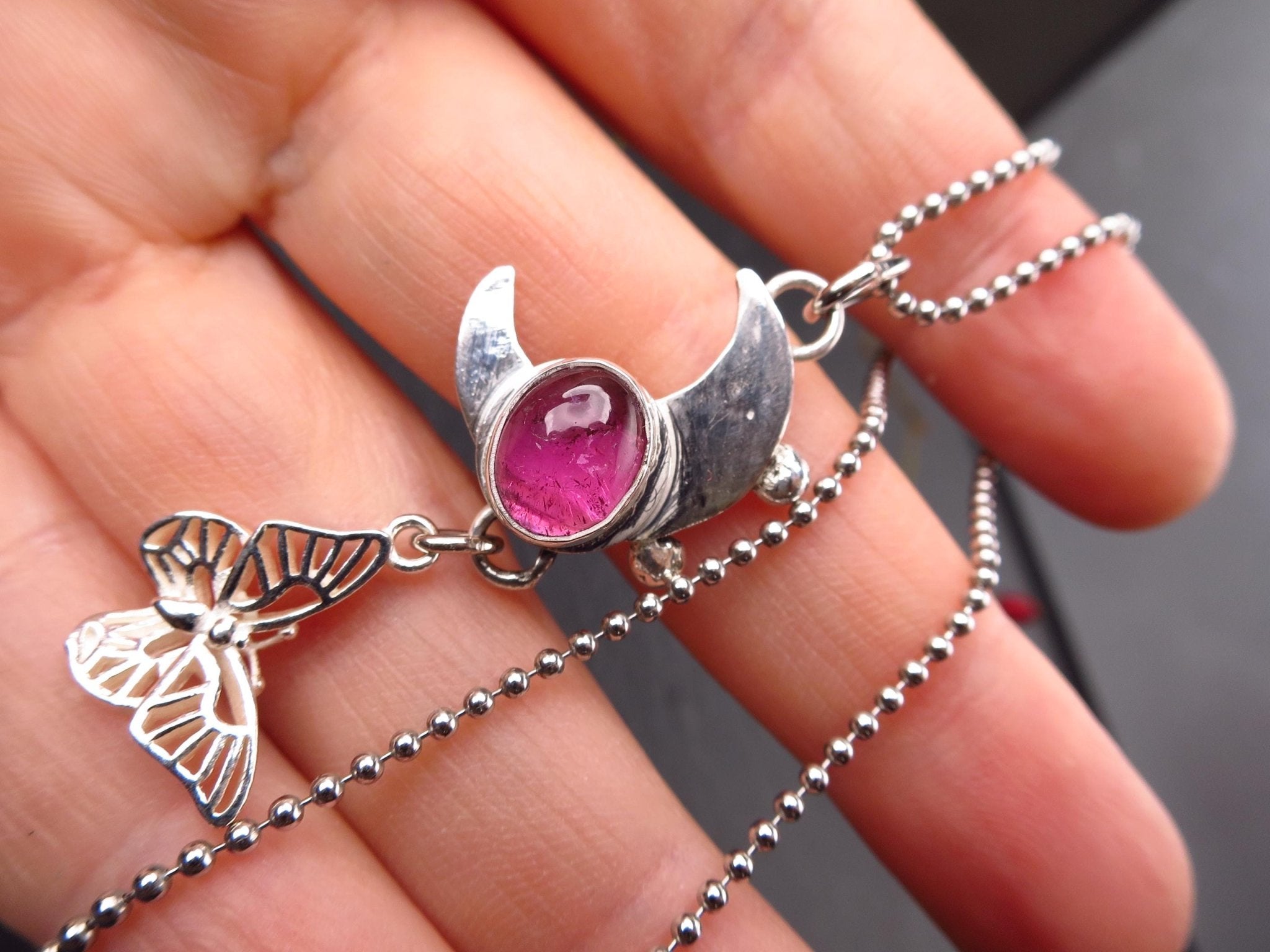 Turmalin Silber Anhänger Mond Rubellit Anhänger Kette Turmalin Collier Silber Turmalin Pink Unikat Mond Schmuckanhänger Biene Edelstein